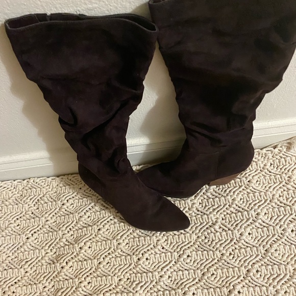 Block heeled boots - Picture 3 of 4
